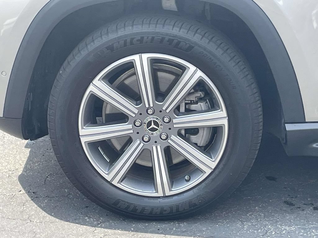Used 2021 Mercedes-Benz GLS 450 4MATIC image 12