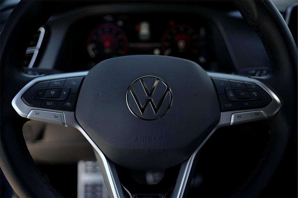 Used 2024 Volkswagen Atlas Cross Sport SEL Premium R-Line image 14