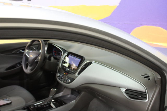 Used 2020 Chevrolet Malibu LS FWD image 12