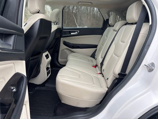 Used 2019 Ford Edge Titanium w/ Cold Weather Package image 18