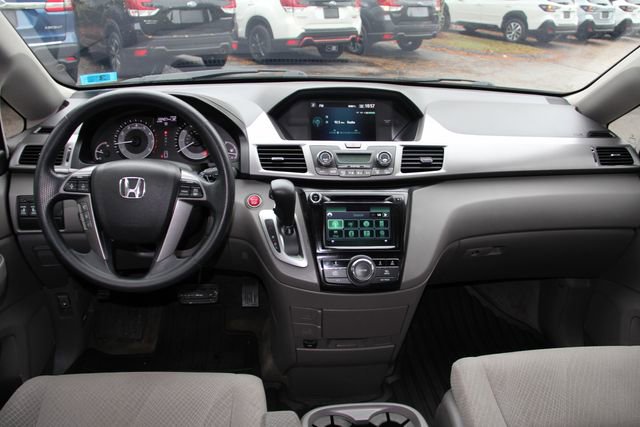 Used 2015 Honda Odyssey EX image 28