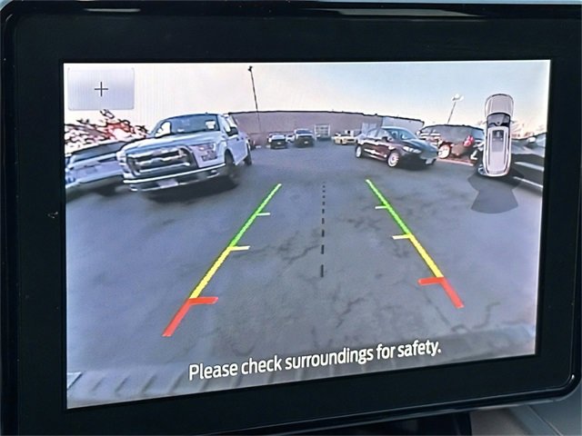 Used 2024 Ford Explorer XLT image 12