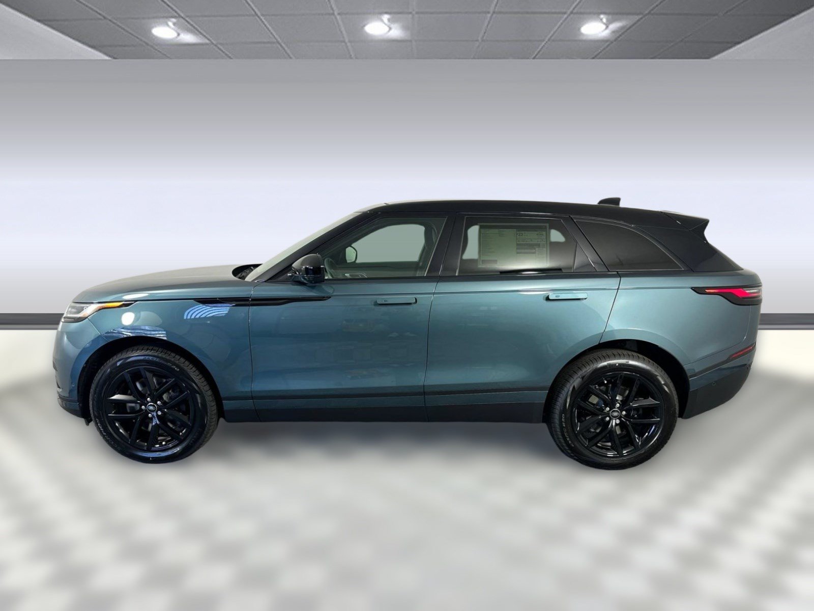 Used 2026 Land Rover Range Rover Velar S AWD/4WD image 2