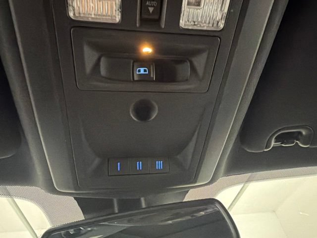 Used 2016 RAM 2500 Limited AWD/4WD image 30