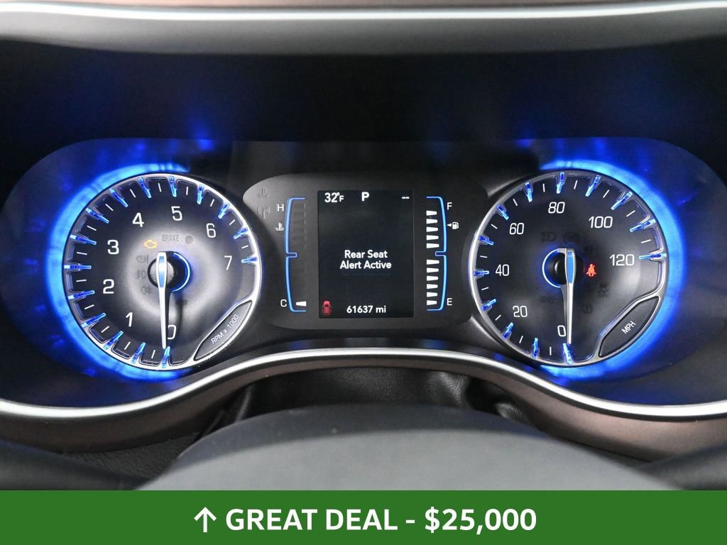 Used 2024 Chrysler Voyager LX image 36