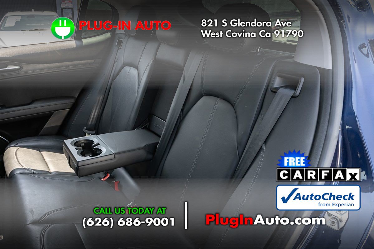 Used 2018 Alfa Romeo Stelvio AWD image 12