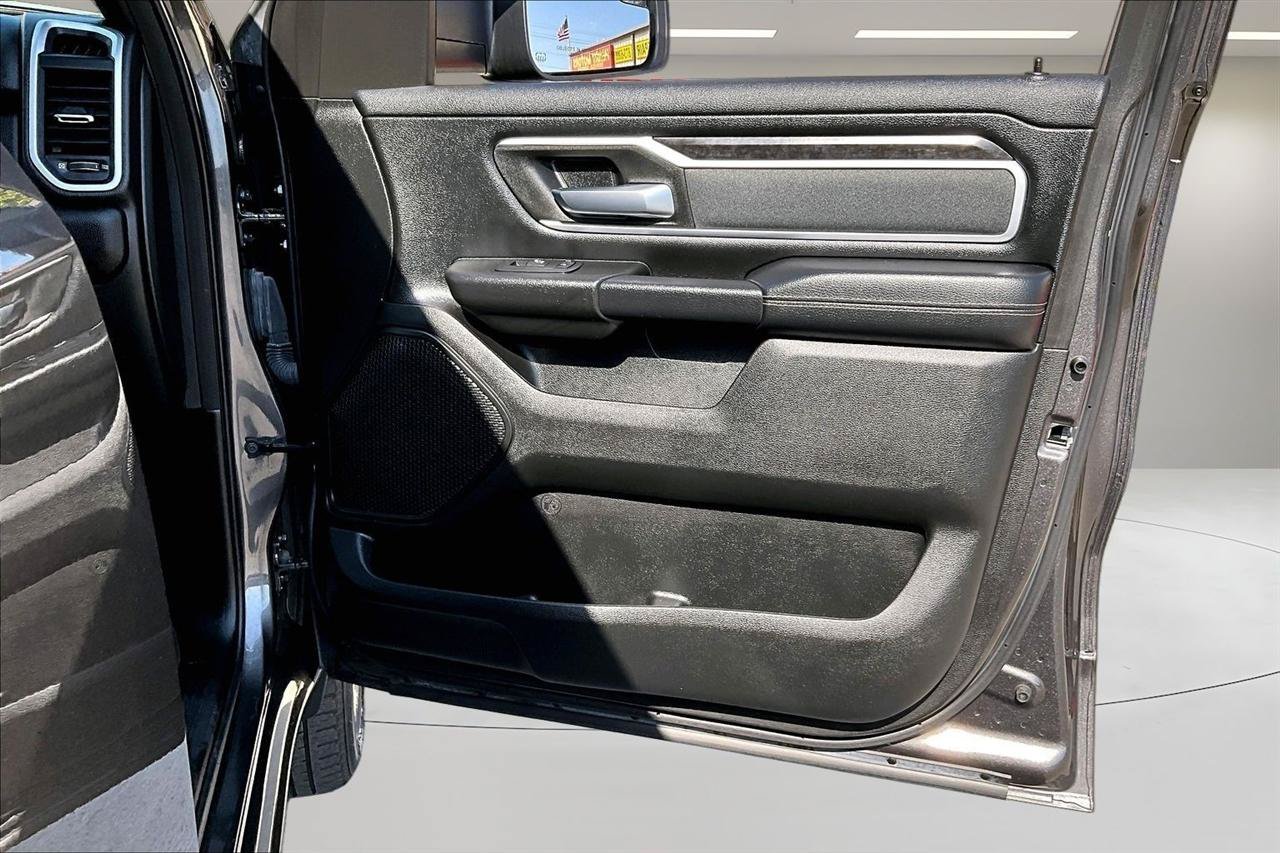 Used 2023 RAM 1500 Big Horn AWD/4WD image 29