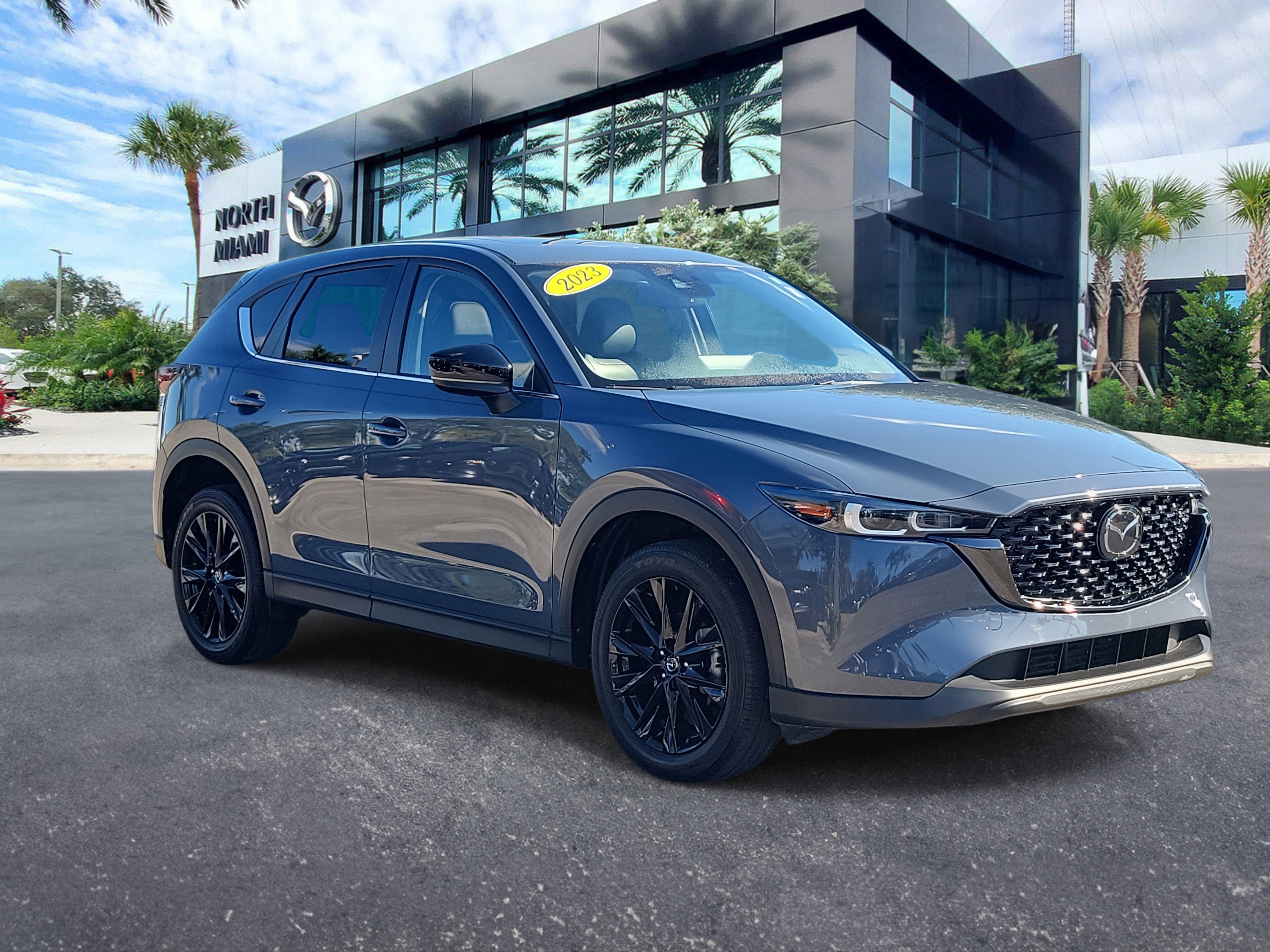 Used 2023 MAZDA CX-5 Carbon Edition image 3