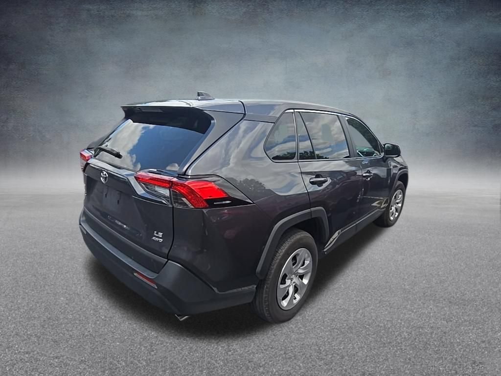 Used 2025 Toyota RAV4 LE AWD/4WD image 7