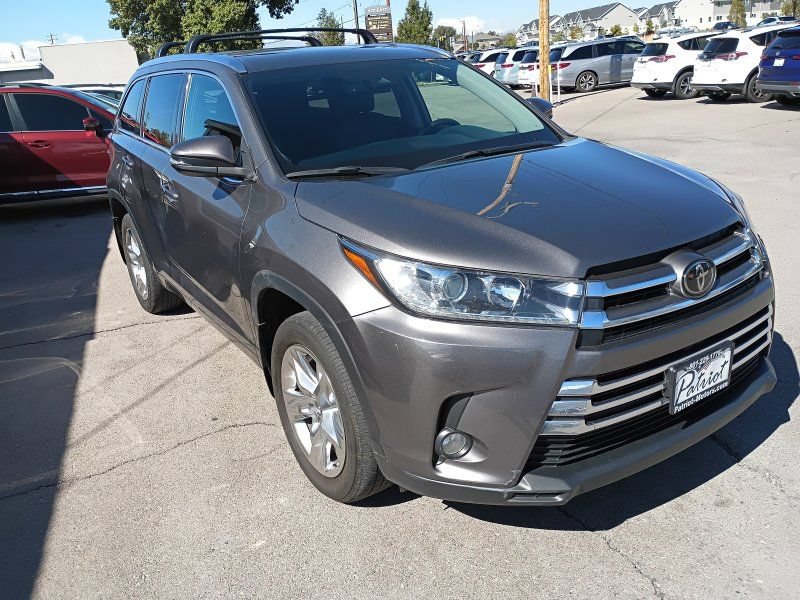 Used 2018 Toyota Highlander Limited AWD/4WD image 6