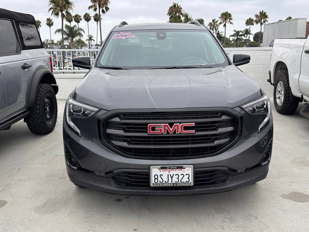 Used 2020 GMC Terrain SLT w/ Preferred Package FWD image 2