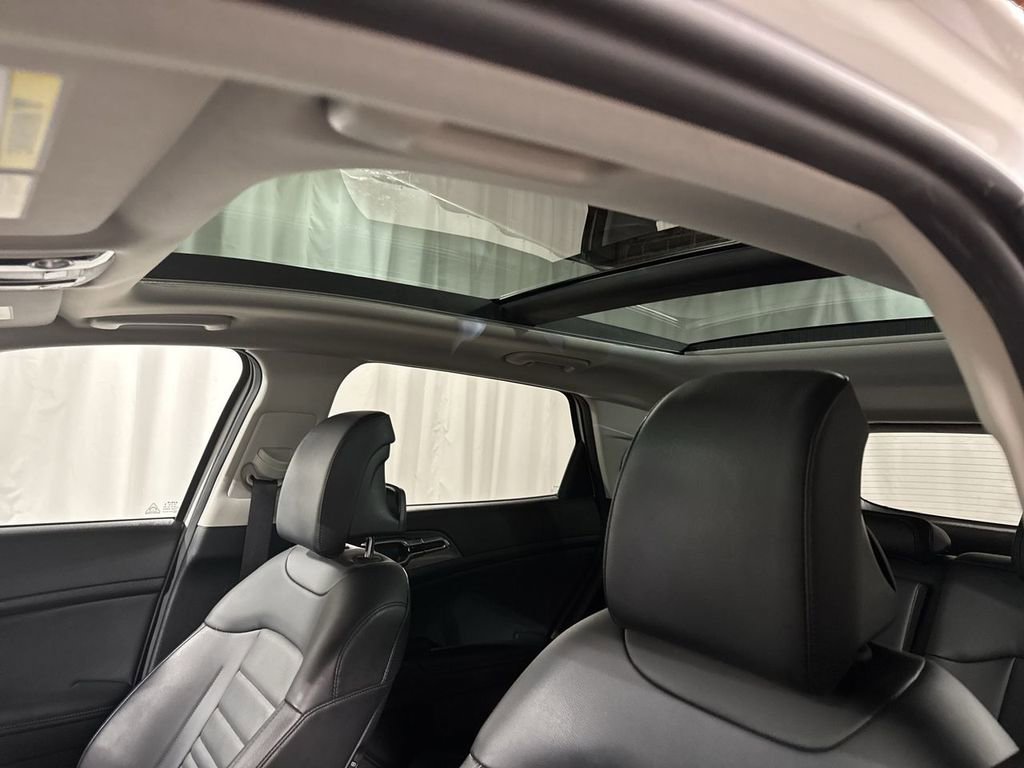 Used 2023 Kia Sportage SX Prestige image 29