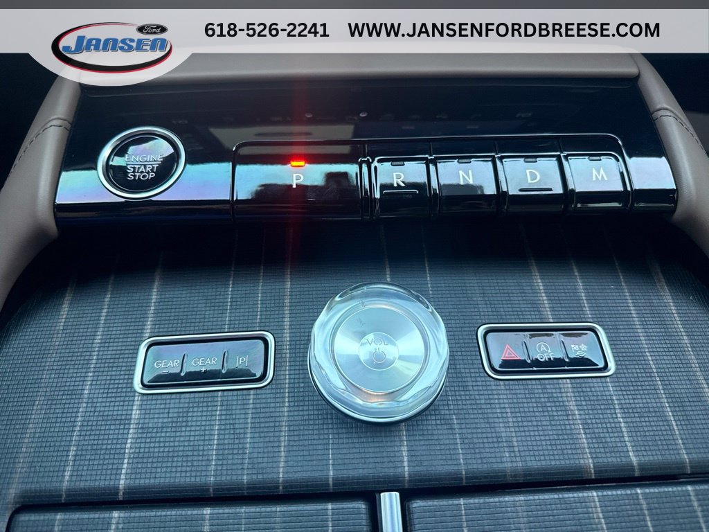 Used 2026 Lincoln Navigator Black Label AWD/4WD image 22