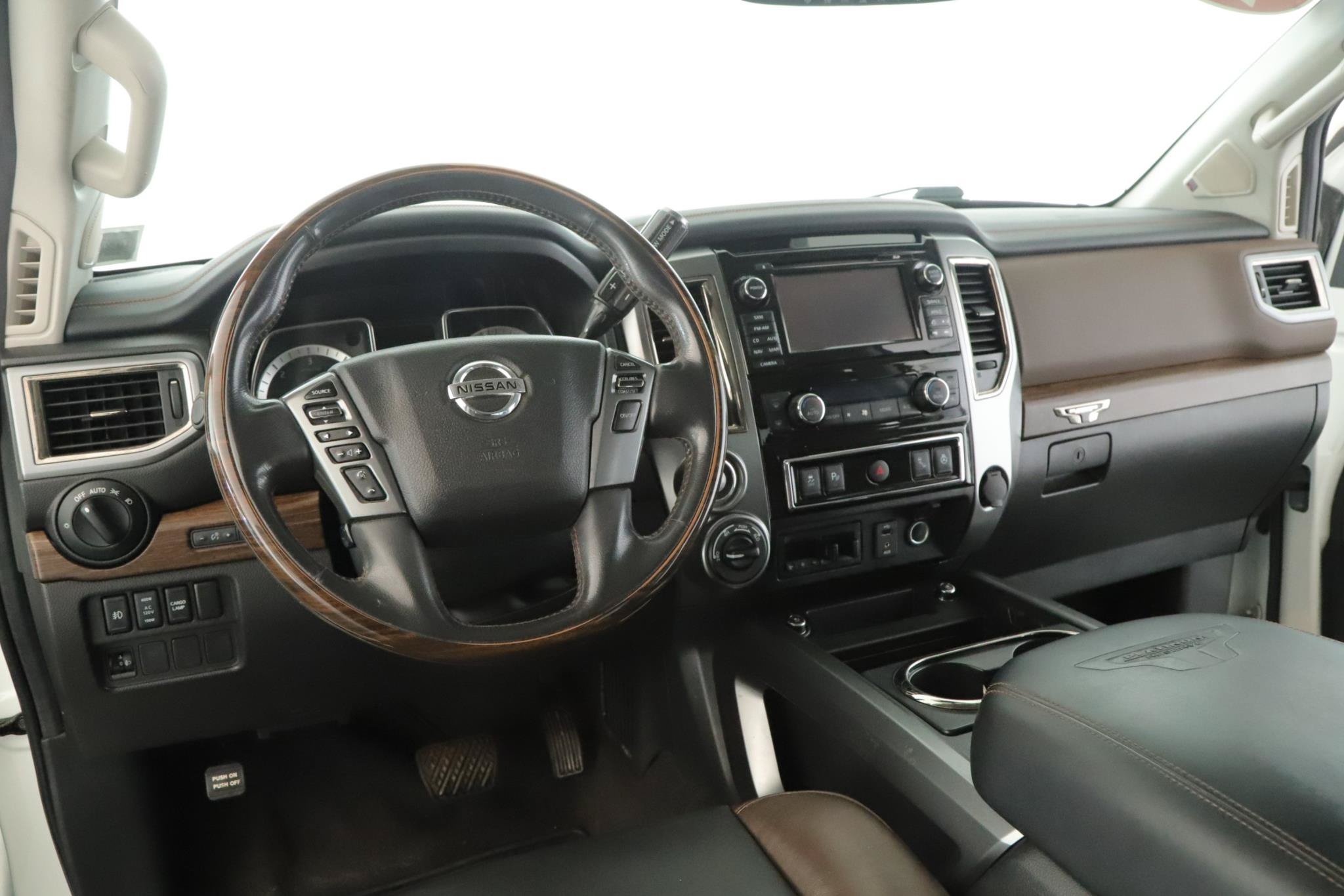 Used 2017 Nissan Titan Platinum Reserve AWD/4WD image 2