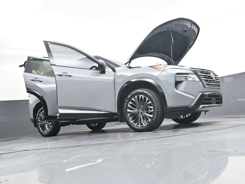 Certified 2024 Nissan Rogue Platinum w/ Platinum Premium Package AWD/4WD image 53