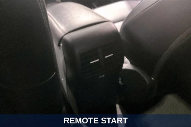 Used 2025 Ford Escape Platinum AWD/4WD image 13