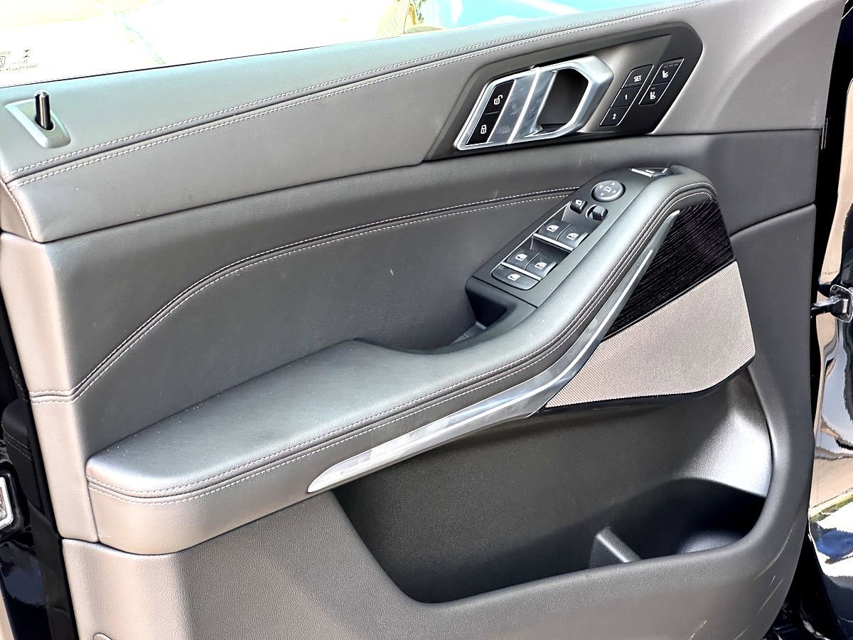 New 2026 BMW X5 sDrive40i w/ M Sport Package image 11