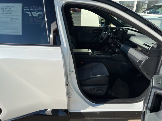 Used 2026 Toyota RAV4 XSE w/ Panoramic Sun Roof Package AWD/4WD image 32
