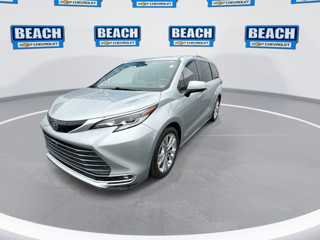 Used 2021 Toyota Sienna Platinum FWD image 4