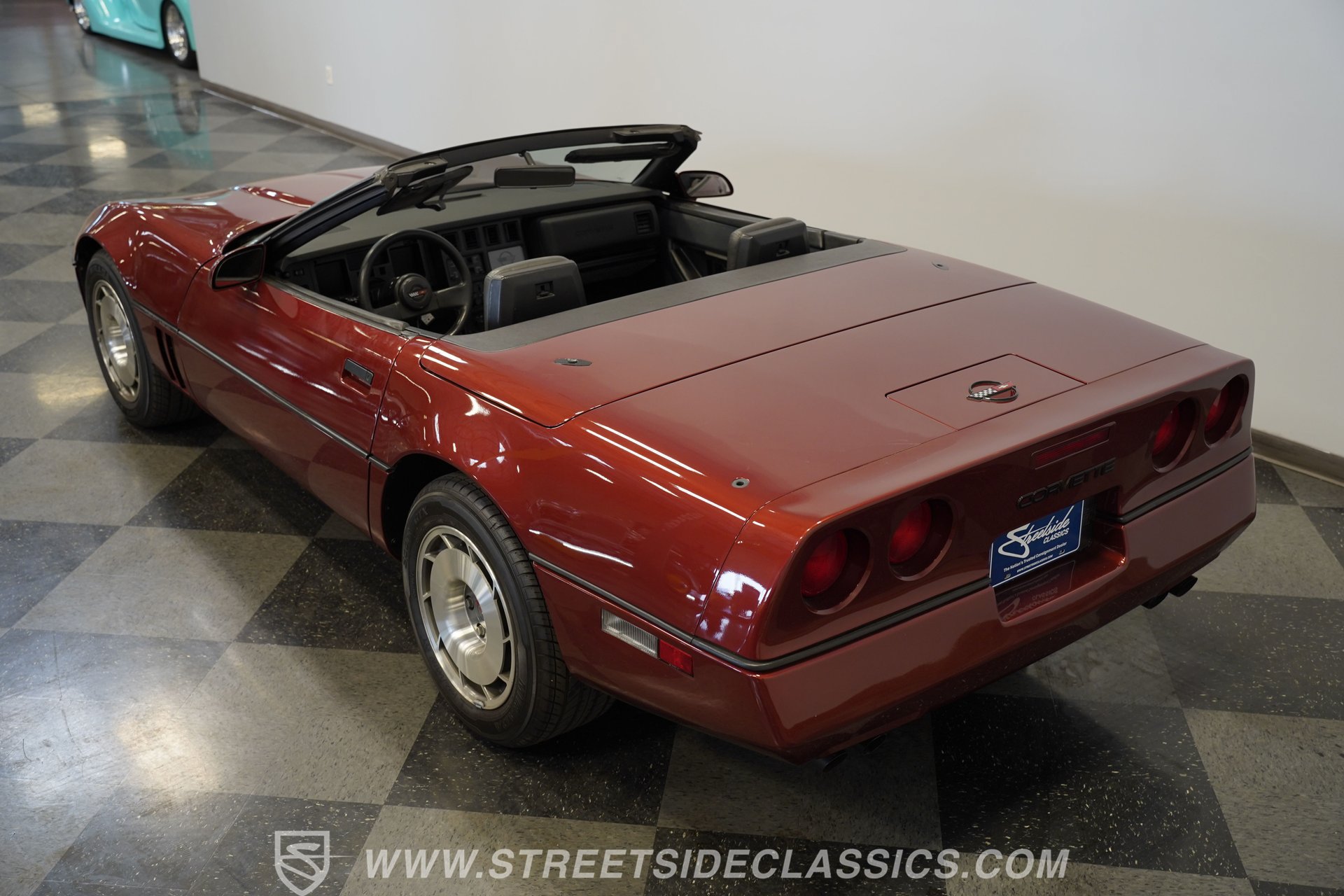 Used 1987 Chevrolet Corvette Convertible RWD image 33