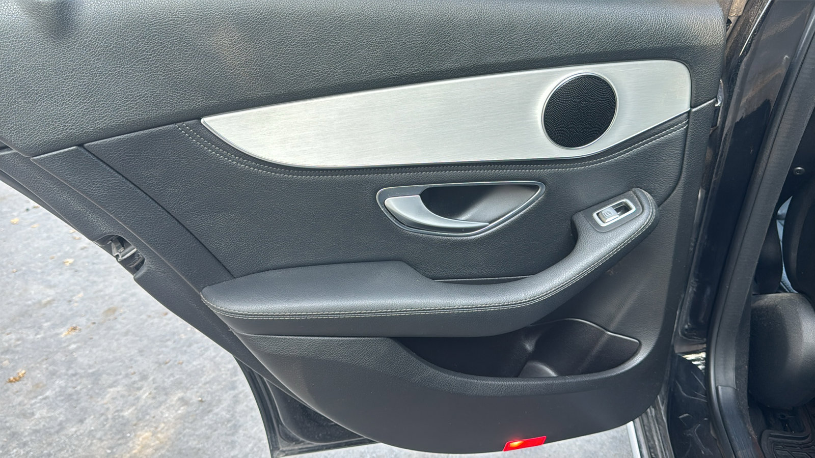 Used 2015 Mercedes-Benz C 300 Sedan image 15