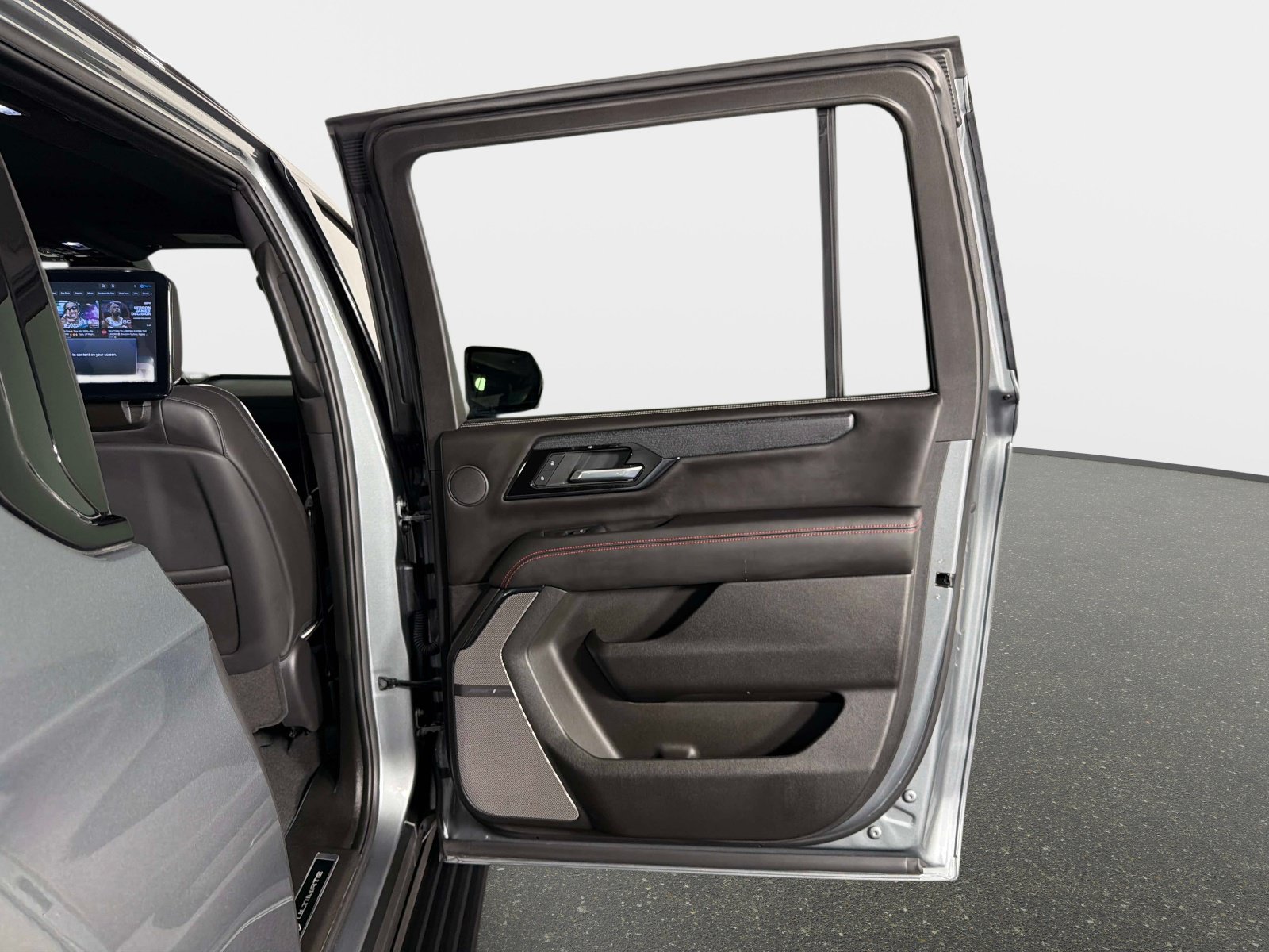 Used 2026 GMC Yukon XL AT4 Ultimate AWD/4WD image 28