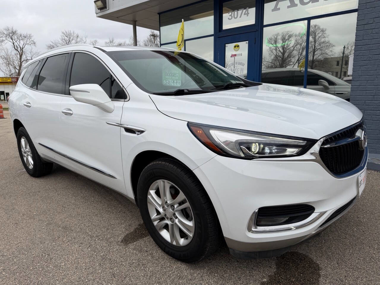 Used 2020 Buick Enclave Essence AWD/4WD image 7