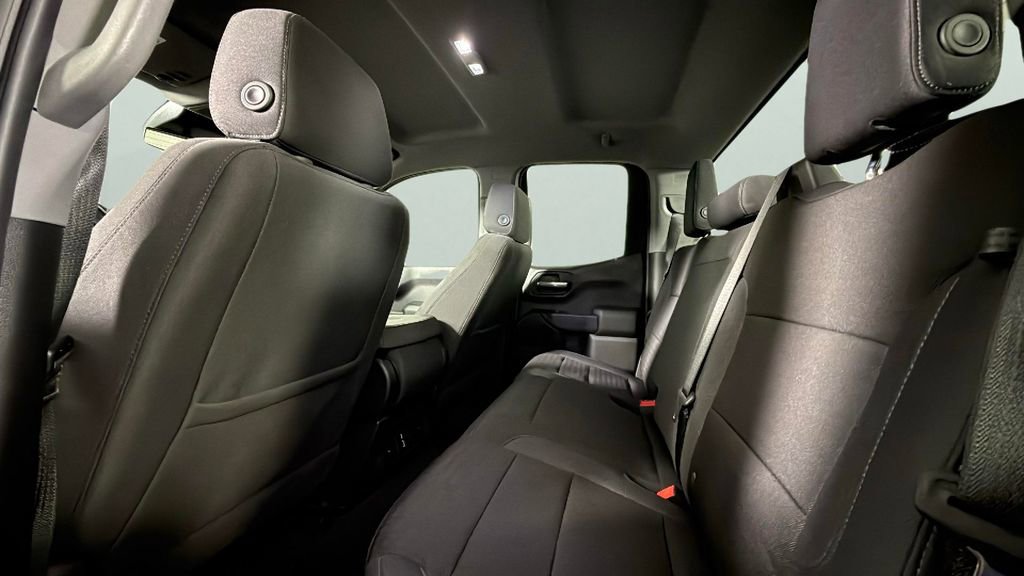 Used 2024 Chevrolet Silverado 1500 Custom image 26