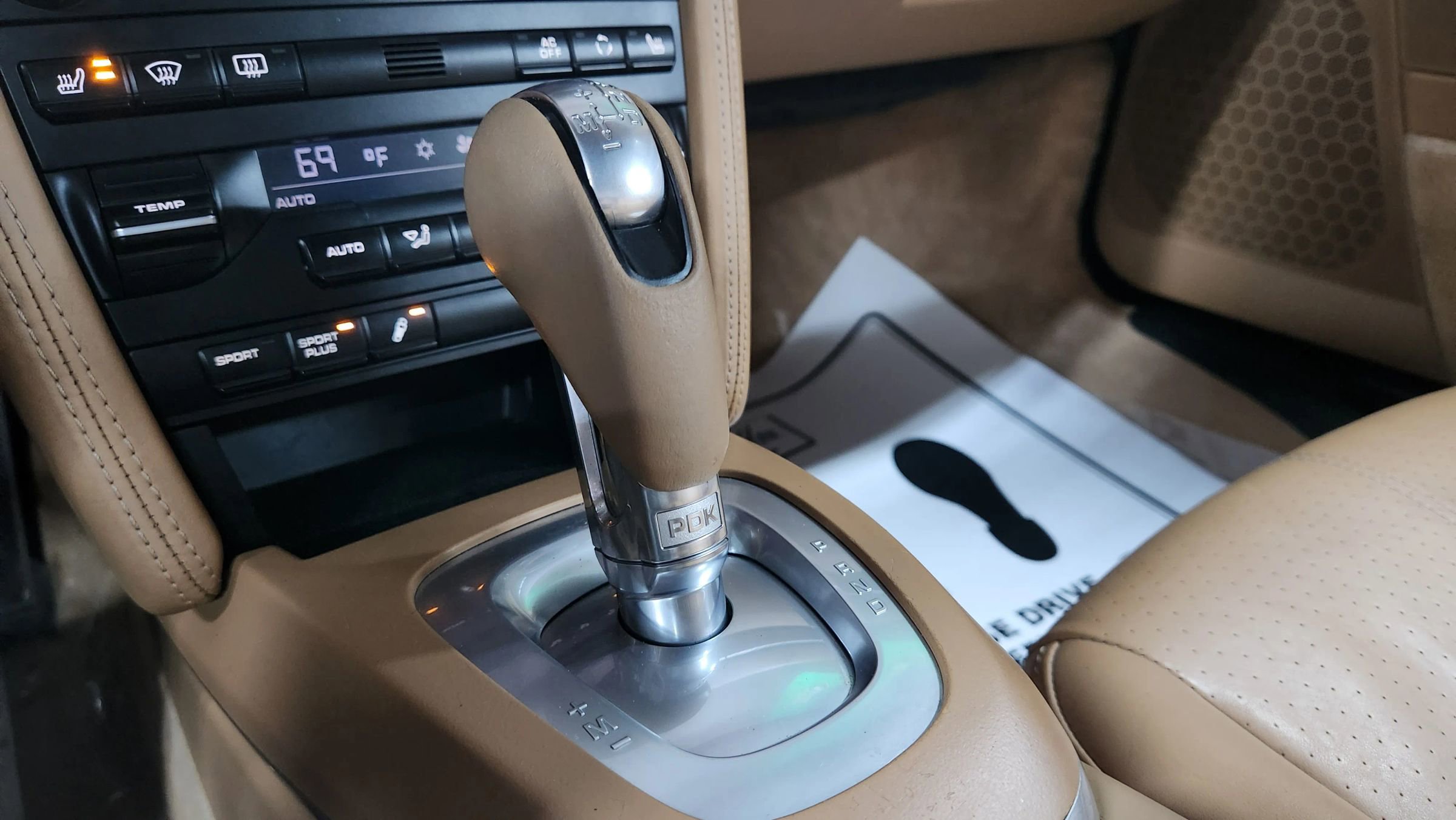 Used 2009 Porsche 911 Carrera S image 38