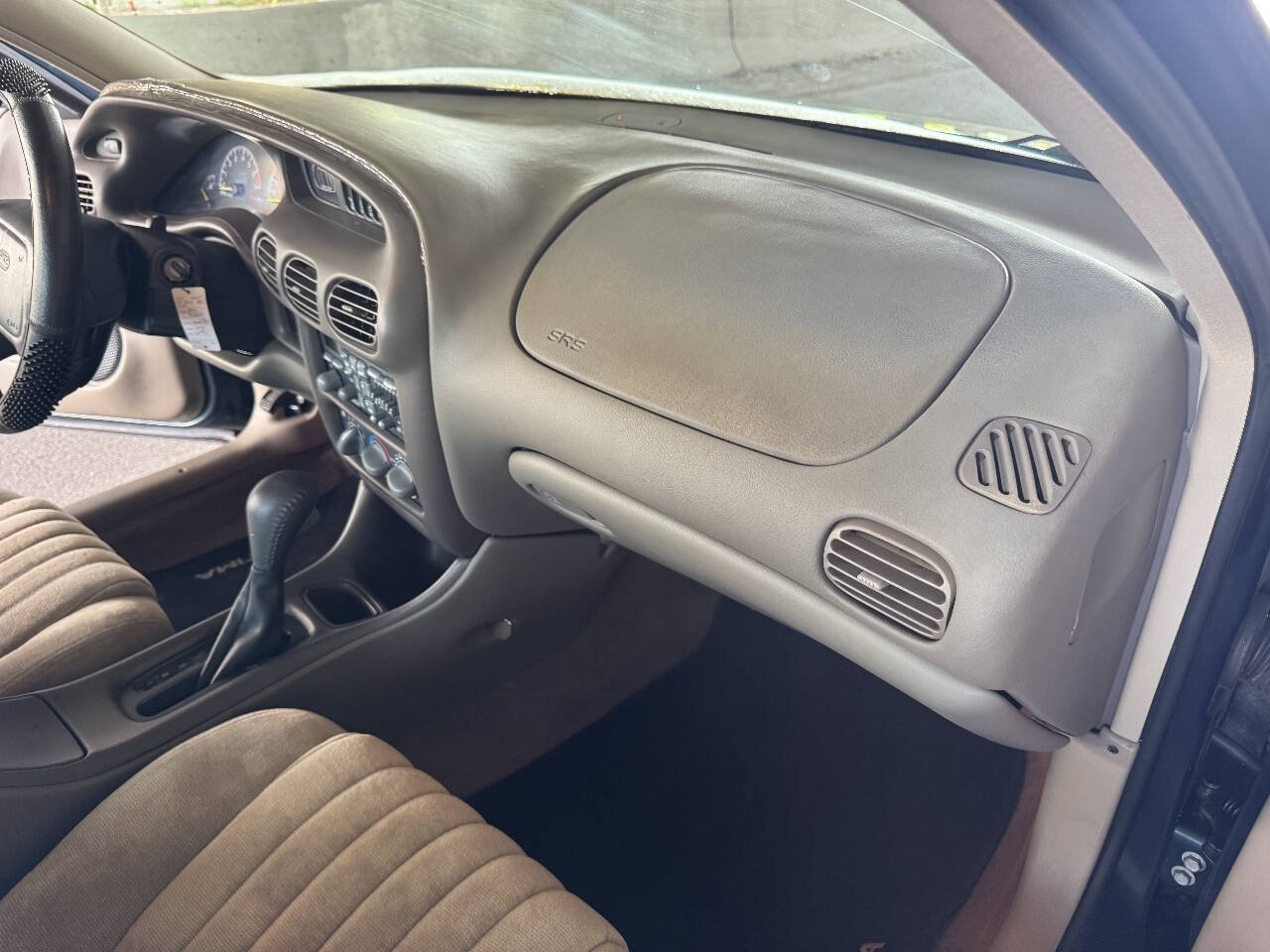 Used 1997 Pontiac Grand Prix GT w/ Opt Pkg FWD image 13