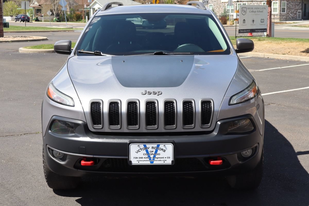 Used 2016 Jeep Cherokee Trailhawk w/ Cold Weather Group AWD/4WD image 12