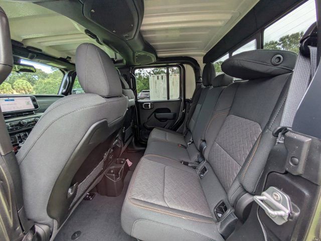 New 2025 Jeep Gladiator Mojave image 12