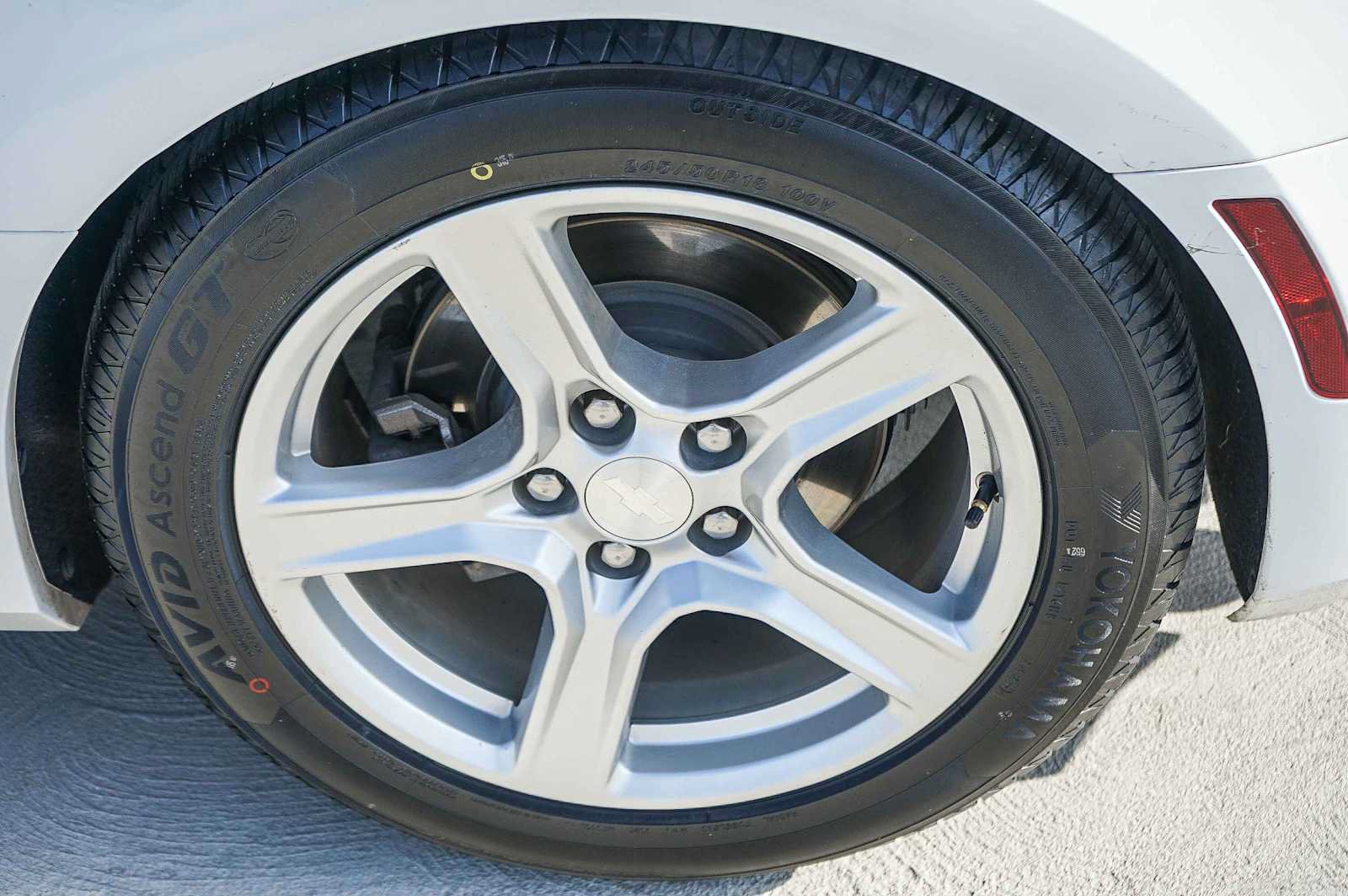 Used 2019 Chevrolet Camaro LT RWD image 10