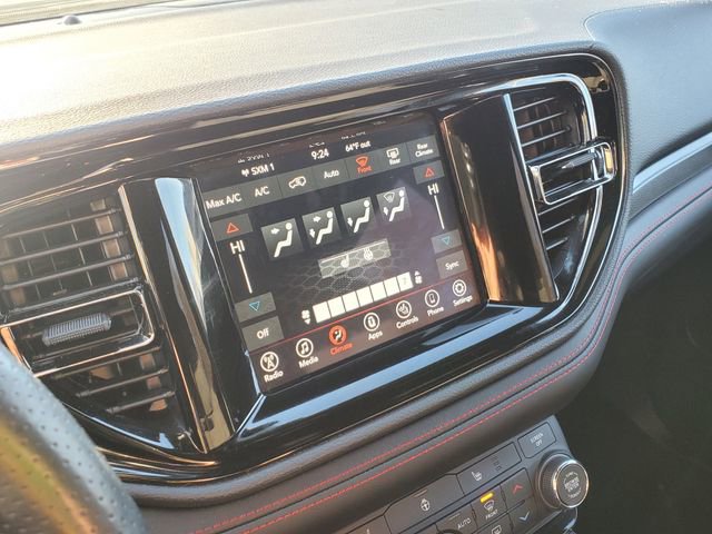 Used 2023 Dodge Durango GT image 27