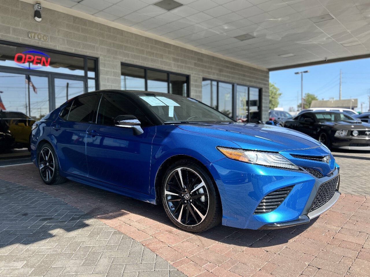 Used 2019 Toyota Camry XSE w/ Navigation Package FWD image 25