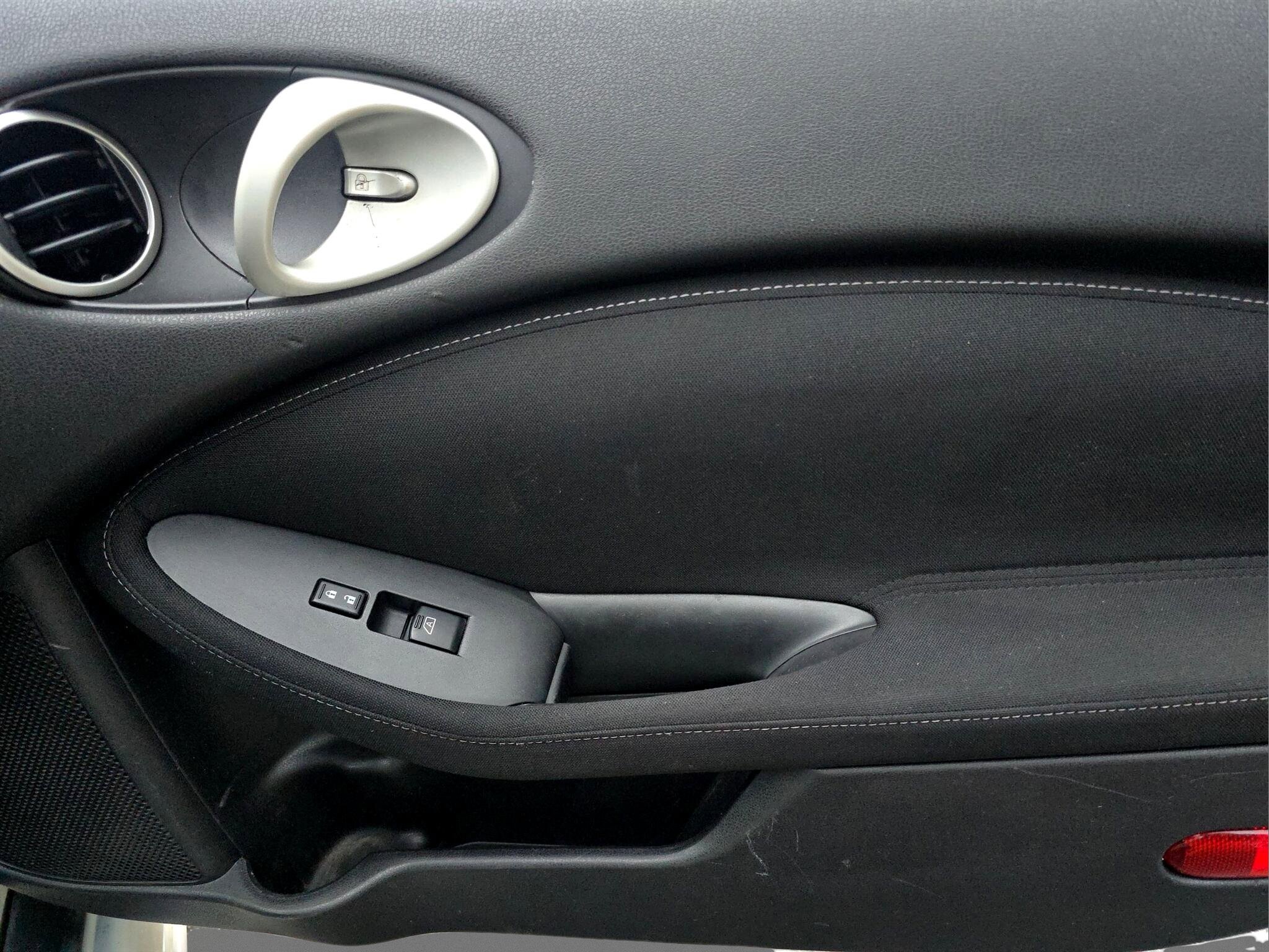 Used 2016 Nissan 370Z NISMO image 20