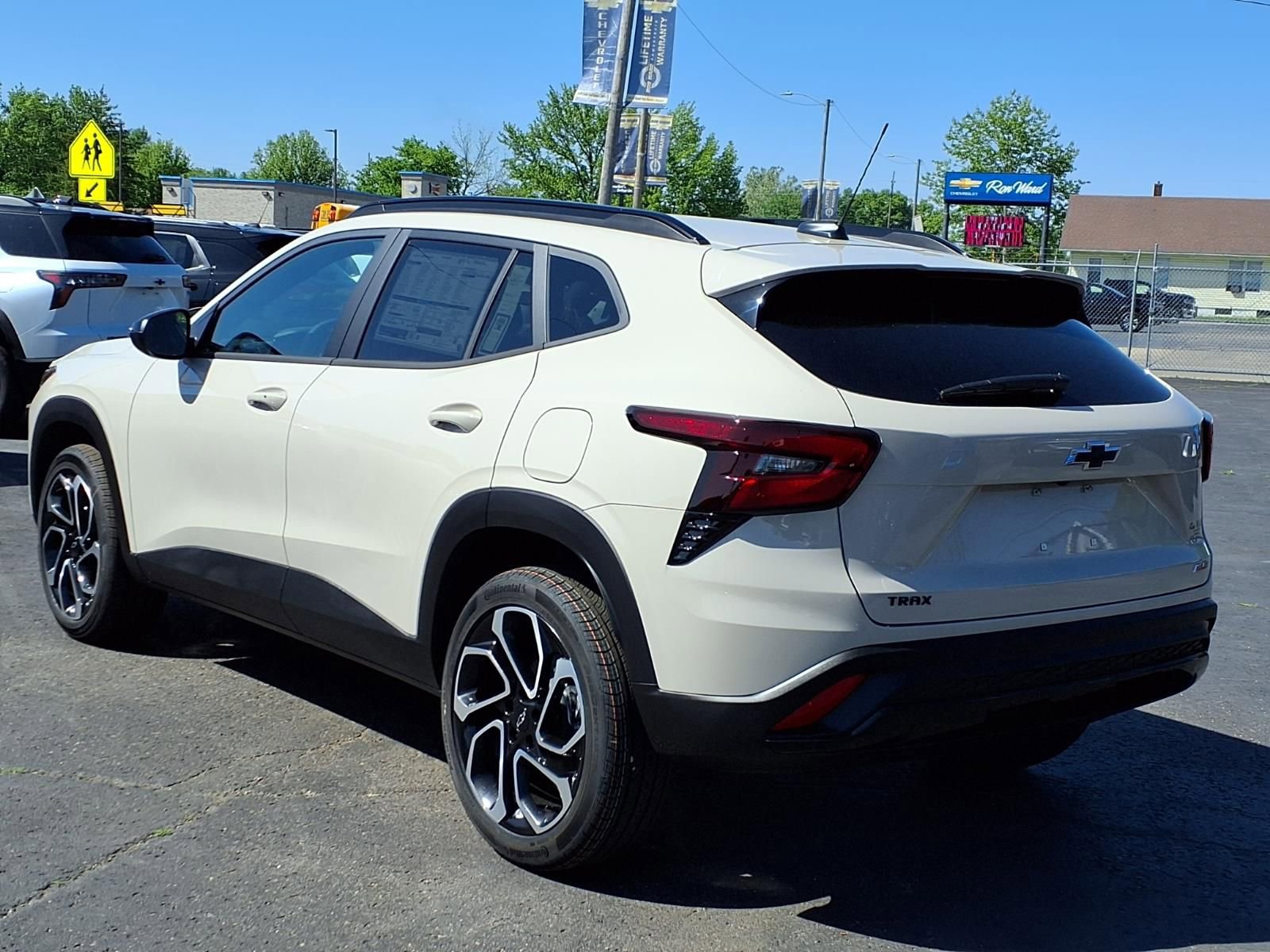 New 2026 Chevrolet Trax RS w/ Driver Confidence Package FWD image 2