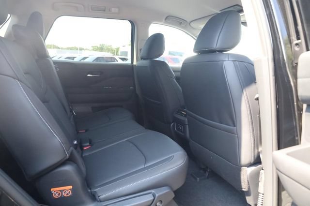 New 2026 Nissan Pathfinder SL AWD/4WD image 22