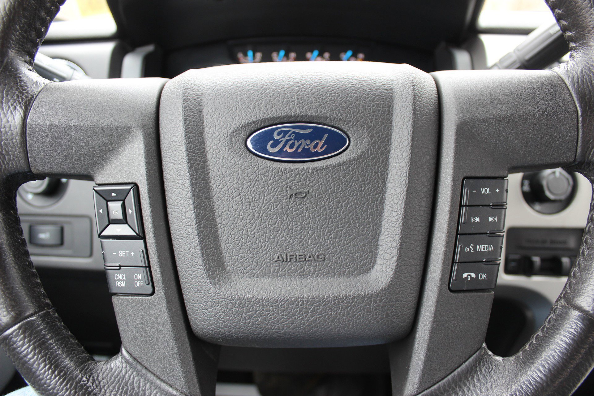 Used 2014 Ford F150 XLT w/ Equipment Group 302A Luxury image 23