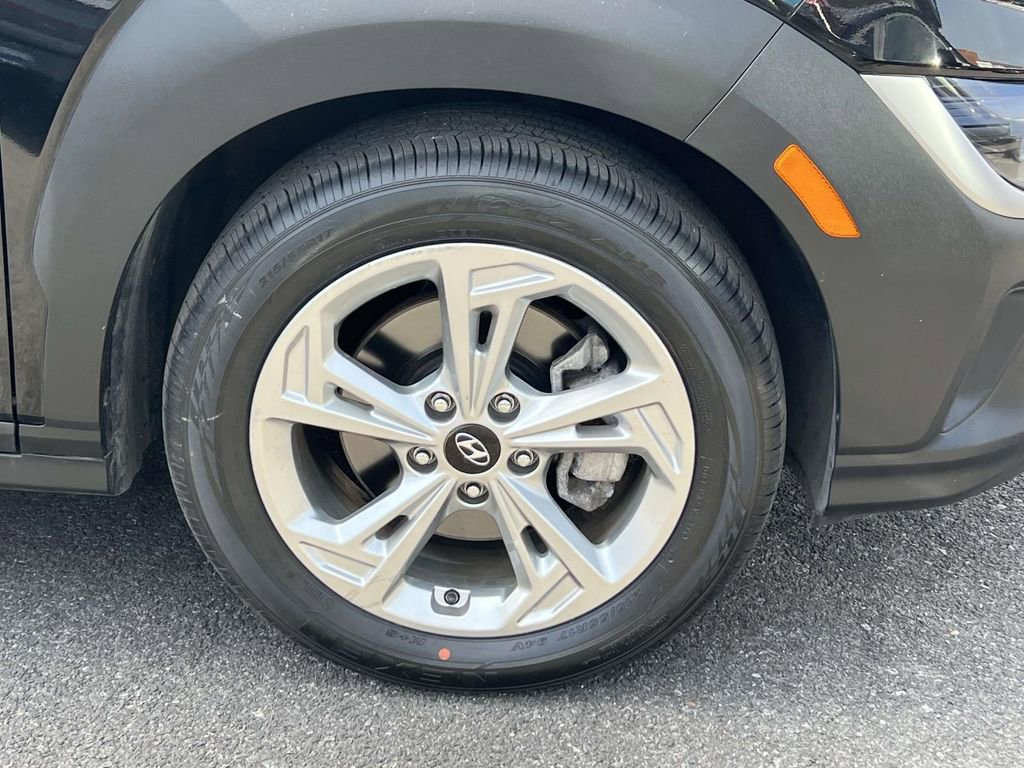 Certified 2023 Hyundai Kona SEL AWD/4WD image 9