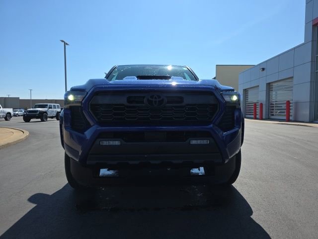 Certified 2025 Toyota Tacoma TRD Sport image 2