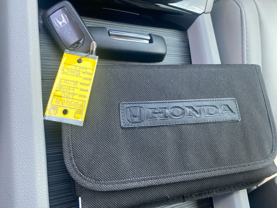 Used 2017 Honda Pilot Touring image 38