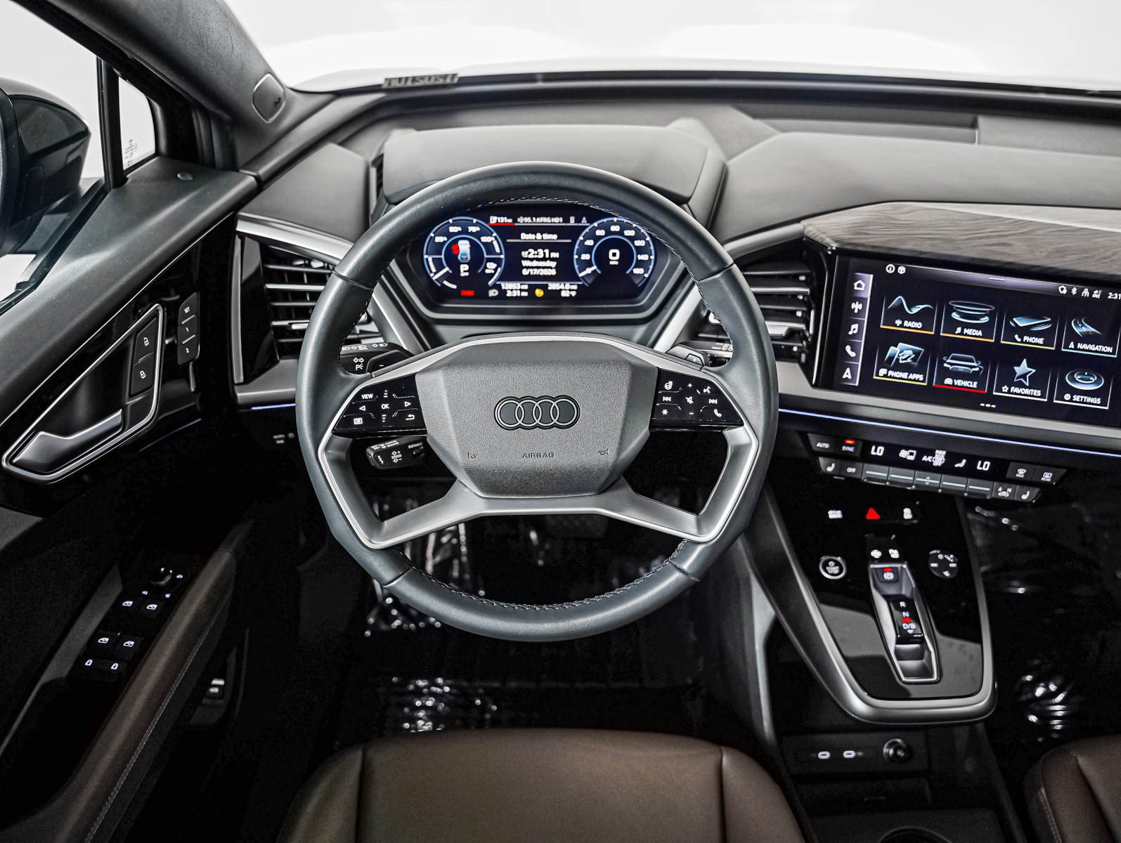 Certified 2023 Audi Q4 e-tron Premium Plus AWD/4WD image 11