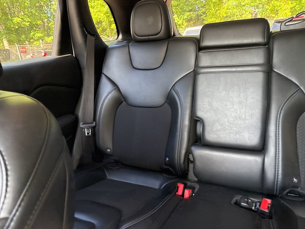 Used 2019 Jeep Cherokee Latitude Plus w/ Comfort/Convenience Group FWD image 12