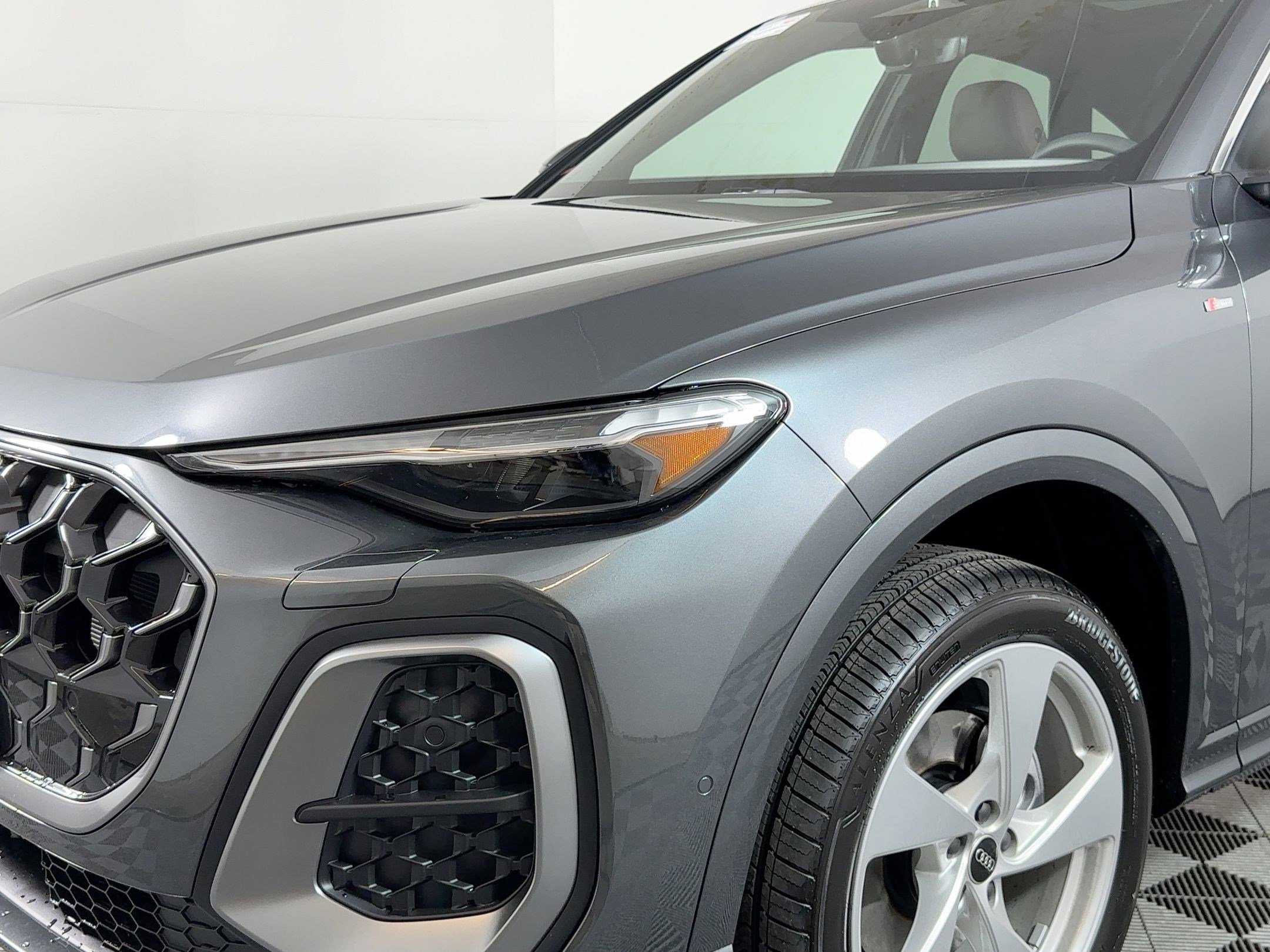 New 2025 Audi Q5 Premium Plus image 9