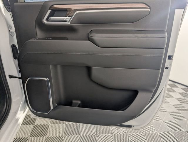 Certified 2025 Chevrolet Silverado 3500 LT w/ All Star Edition image 31