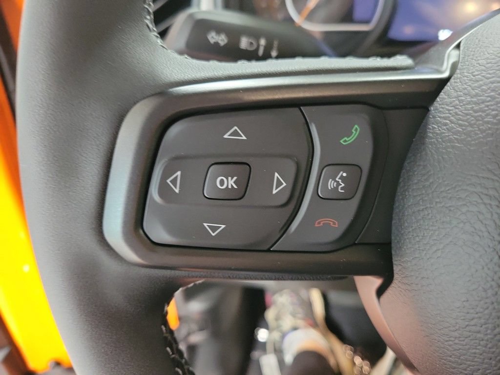 New 2025 Jeep Gladiator Sport AWD/4WD image 12
