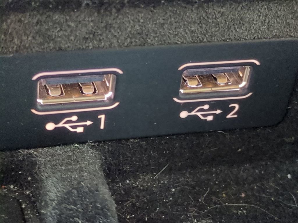 Used 2019 Audi Q8 Premium Plus w/ Premium Plus image 23