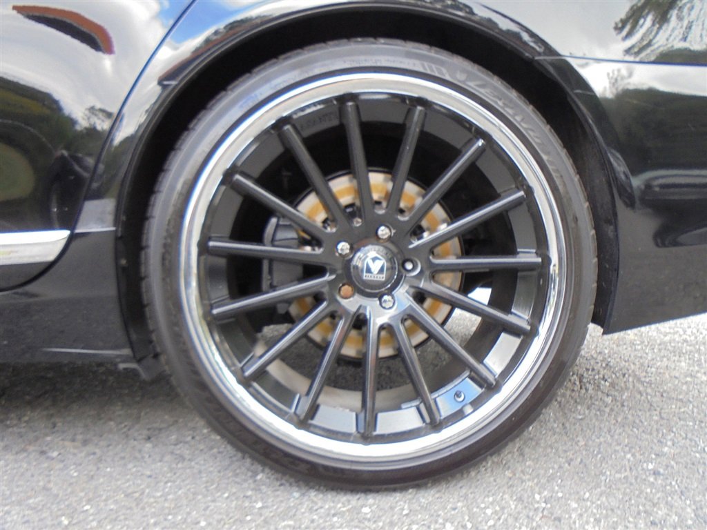 Used 2013 Lexus LS 460 AWD image 17