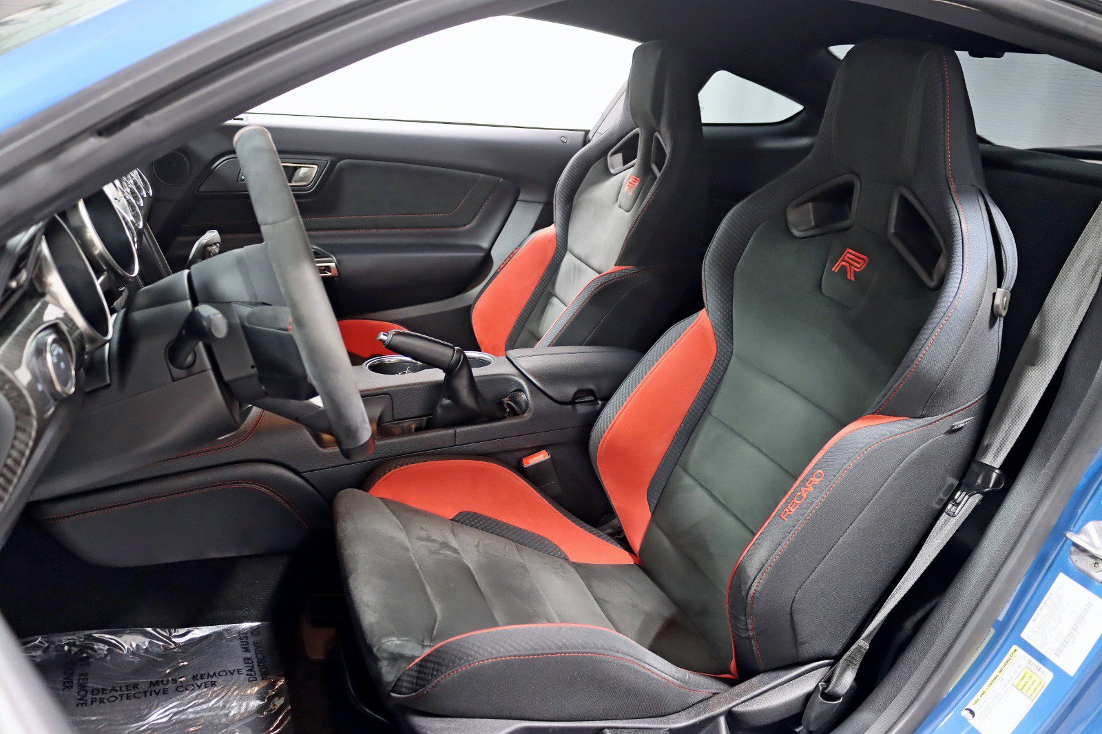 Used 2019 Ford Mustang Shelby GT350R w/ GT350R Equipment Group 920A RWD image 27